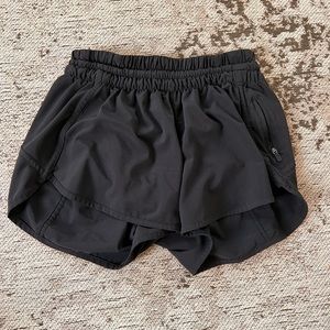 lululemon tracker short size 8 black